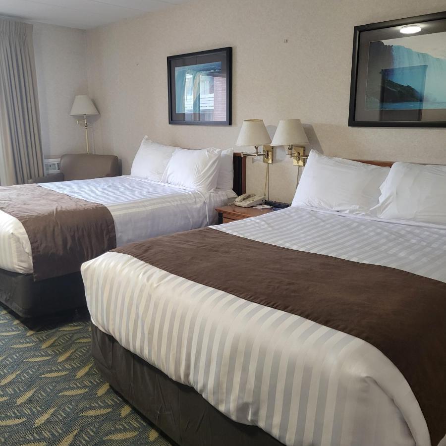 Travelodge By Wyndham Niagara Falls At The Falls Екстериор снимка