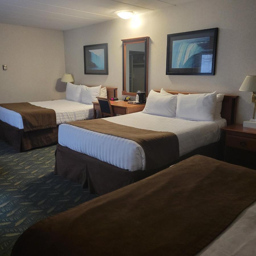 Travelodge By Wyndham Niagara Falls At The Falls Екстериор снимка