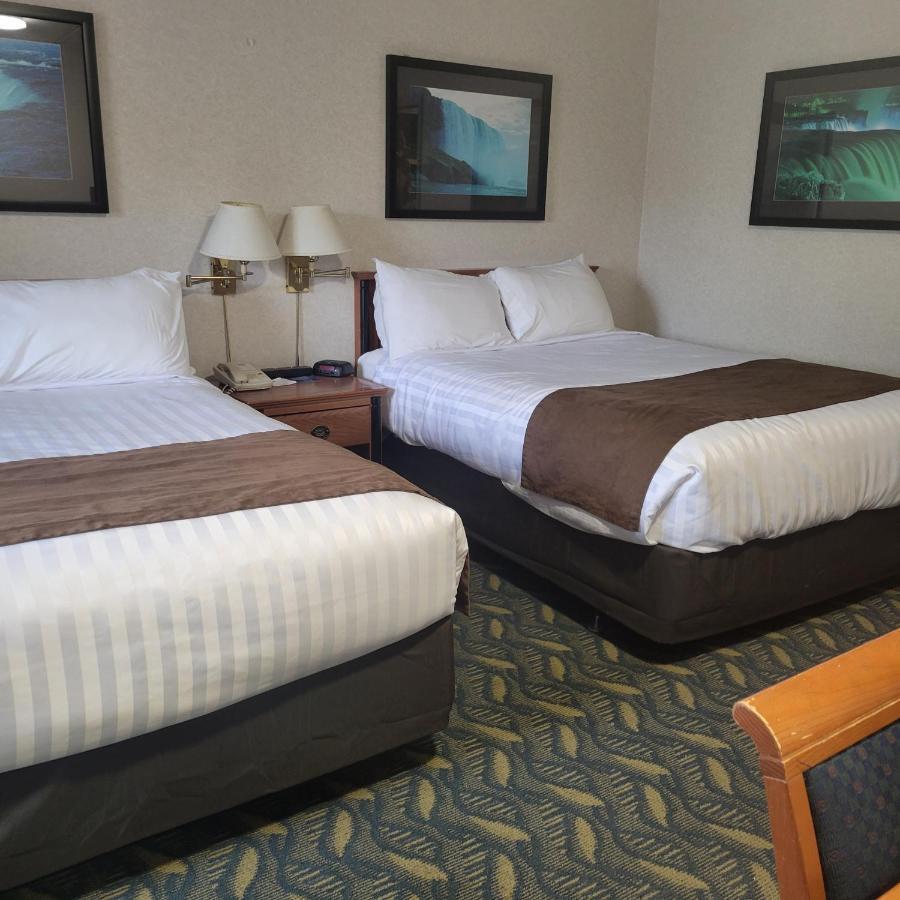 Travelodge By Wyndham Niagara Falls At The Falls Екстериор снимка