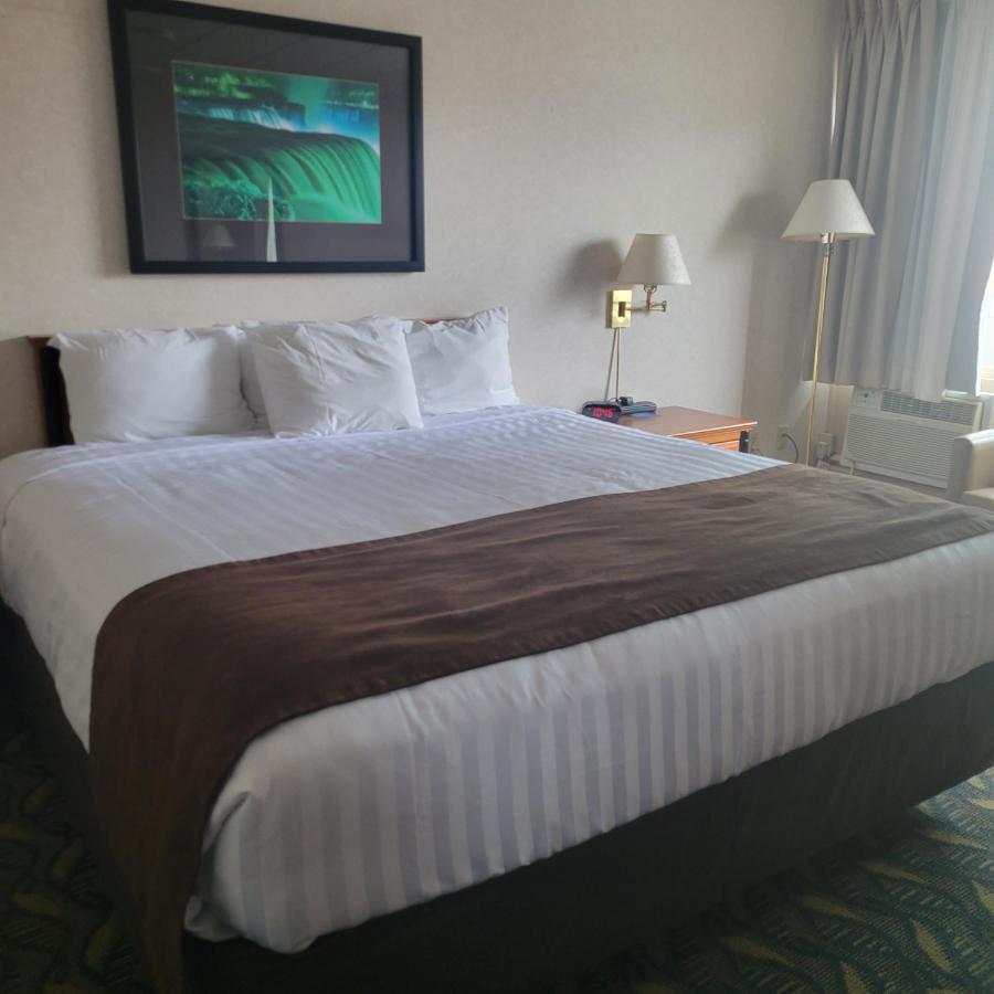 Travelodge By Wyndham Niagara Falls At The Falls Екстериор снимка