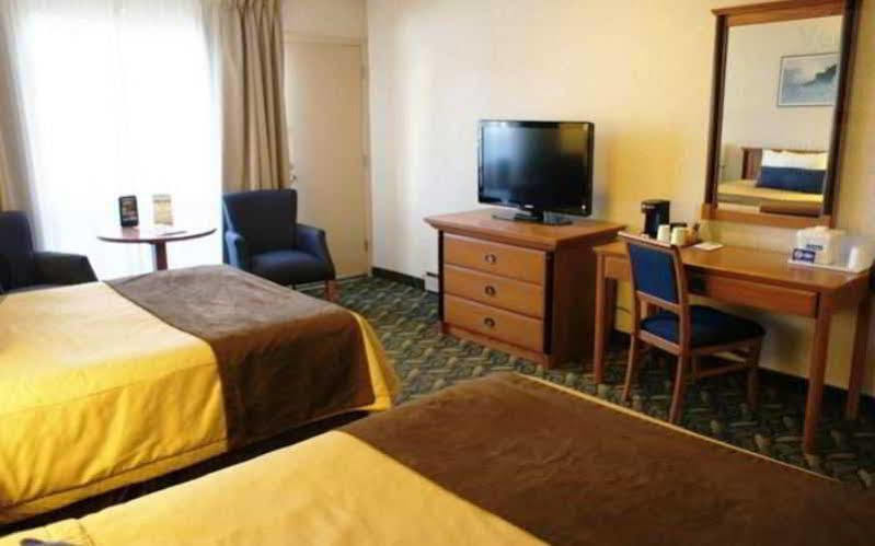 Travelodge By Wyndham Niagara Falls At The Falls Екстериор снимка
