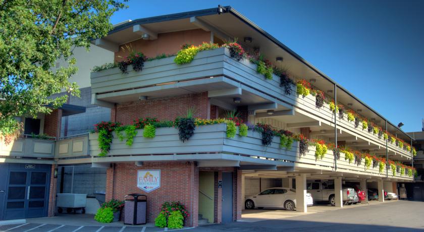 Travelodge By Wyndham Niagara Falls At The Falls Екстериор снимка